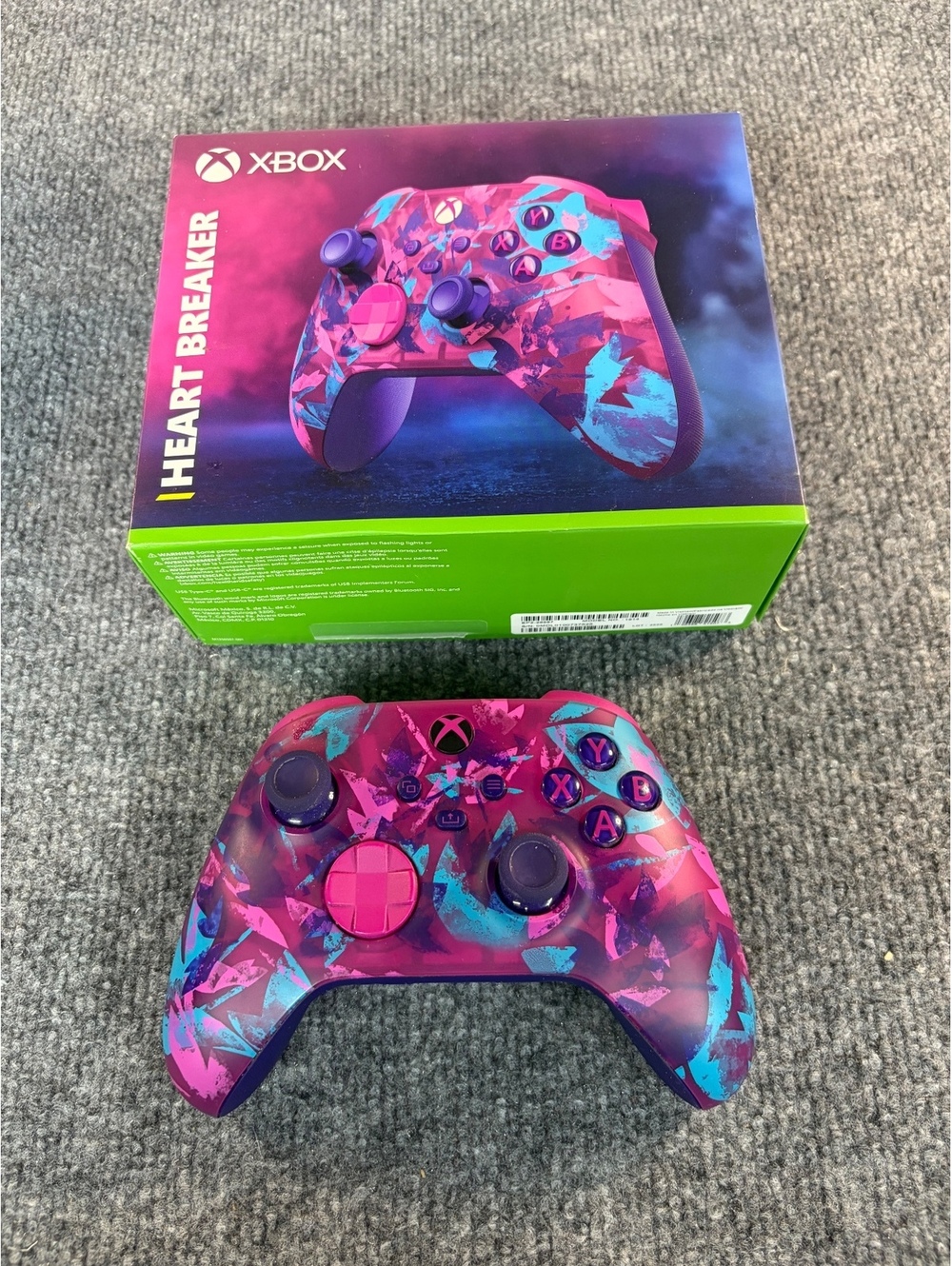 Microsoft Xbox Wireless Controller, Special Edition Heart Breaker